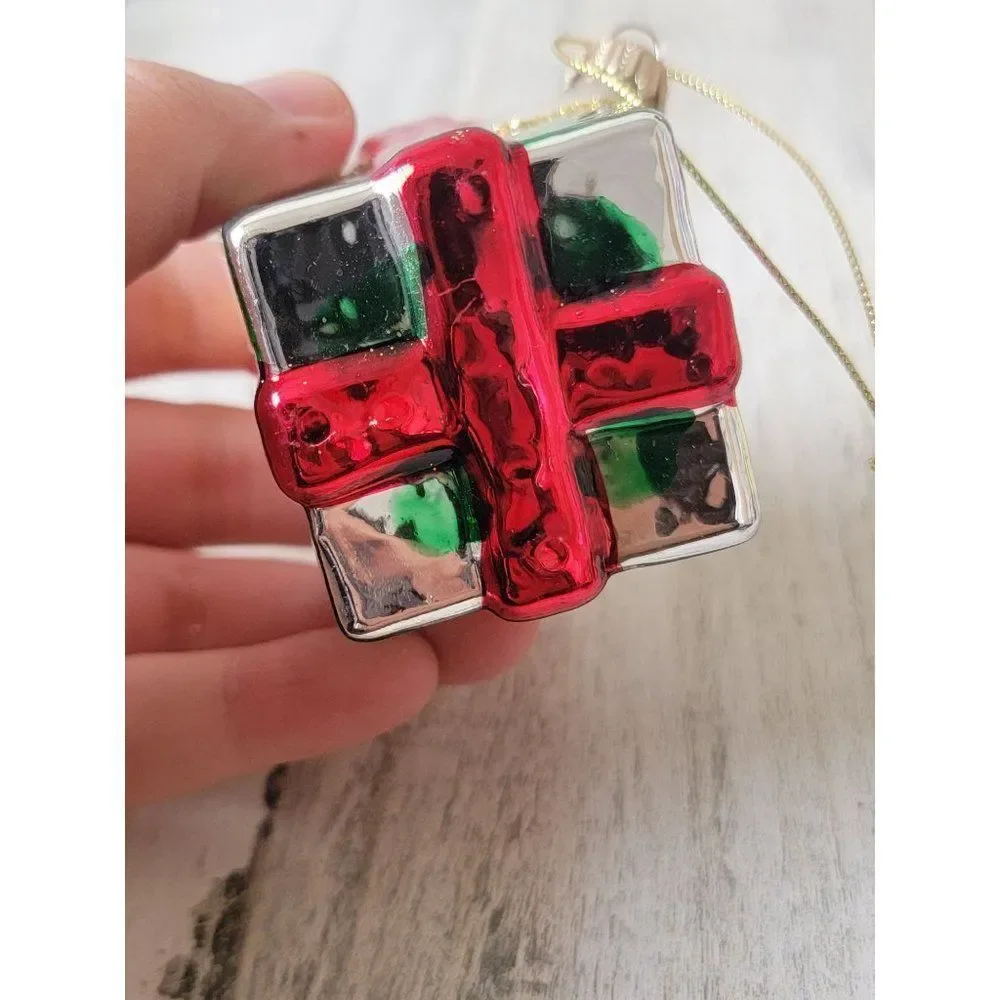 Green‎ striped present gift bow blown glass ornament Xmas decor